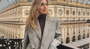 Lidl agotará en horas el jersey más elegante que ya puedes conseguir por 9,99€ (y se adapta a todo tipo de cuerpos)