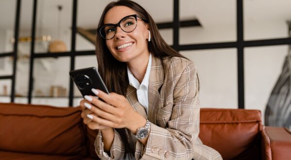 La sorprendente clave de la felicidad no es ni la salud ni el dinero, según este estudio de expertos