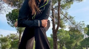 Las 6 zapatillas Skechers para mujer más vendidas están rebajadas desde 39,99 €: tipo mocasín, con altura y en tendencia