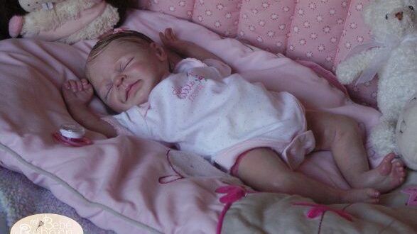 El arte del reborn: los muñecos que parecen bebés reales