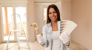 Adiós al blanco en tus paredes: estos son los tres colores tendencia que arrasarán este 2025, según una interiorista