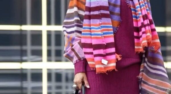 Llegan hoy a Aldi las zapatillas deportivas de cuero por menos de 20 euros: impermeables, cómodas y en tendencia