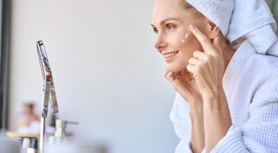 «Mi piel luce más firme»: esta crema de noche por menos de 18 euros es ideal para cuidar de tu piel a partir de los 50