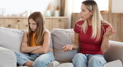5 comportamientos que revelan si tu hijo está demasiado consentido (y cómo darle la vuelta, según una experta)