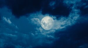 Luna Llena en Virgo el viernes 14 de marzo: este signo debería evitar decisiones impulsivas en el amor