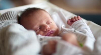 El truco escandinavo que está revolucionando el sueño infantil: se duermen en 15 minutos y descansan toda la noche
