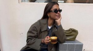 Mido 1,60 cm y sé que estos chubasqueros de Zara Kids triunfarán entre las mujeres ‘petite’ (desde 29,95 euros)