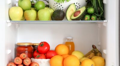 Este error común que cometemos al conservar aguacates favorece la aparición de bacterias: así es cómo puedes evitarlo