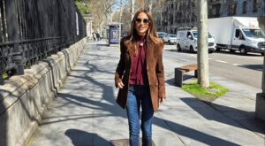 La blusa capa de Zara que ha conquistado a Paula Echevarría y arrasará en primavera: elegante y casi agotada