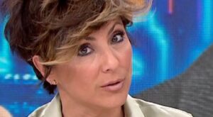 Este es el corte de pelo que deberías evitar después de los 50 (y el que sí te rejuvenece), según una experta