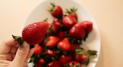 ¿Tus fresas se estropean rápido? Este es el error que estás cometiendo al conservarlas (y es más típico de lo que crees)