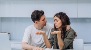 5 errores que podrían desgastar tu relación más que cualquier infidelidad (y muchos se cometen sin saberlo)