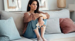 Por qué una ‘casi relación’ puede doler más que cualquier ruptura (aunque nunca haya empezado)