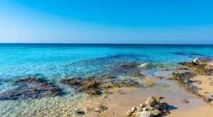 Ni Ibiza ni Cerdeña: las “Maldivas de Salento” son el secreto mejor guardado del sur de Italia para un verano de ensueño