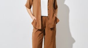 Las sandalias que arrasan en redes (y ya están agotadas): una estilista te enseña a hacerlas en 5 minutos con este vídeo