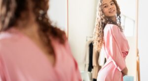 Lidl rebaja a 2,99 € el vestido tipo kimono elegante que combina con todo: favorecedor, holgadito y sienta bien a todas