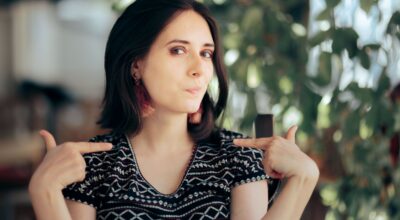 8 frases que delatan a una persona egocéntrica sin que se dé cuenta, según los expertos (y así puede remediarlo)