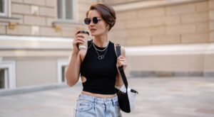 Soy editora de moda y estos 5 conjuntos rebajados de Zara no faltan en mi maleta (no se arrugan y sientan de lujo)