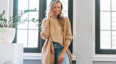 Aldi triunfa con el cárdigan de punto que resalta el bronceado y combina con todo por 7,99€: elegante y en 3 colores