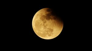 Luna Llena en Piscis y eclipse: los signos que tendrán un fin de semana lleno de suerte el 7 de septiembre