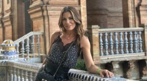 Mar Flores sorprende en ‘El Hormiguero’ con nuevo color y corte midi a capas rizado, el peinado que rejuvenece a los 50