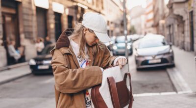 Skechers revive la moda de los 90 con sus zapatillas de piel ideales para otoño: cómodas, rebajadas y suman altura