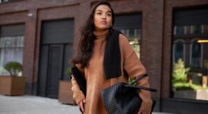 Emma Denaive, experta en moda: «Este es el error con los jerséis que todas cometemos y que nos hace ver más anchas»