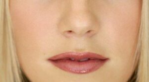 ¿Cómo cortarse el flequillo?