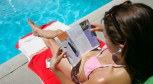 ¿Por qué nos enganchamos al horóscopo?