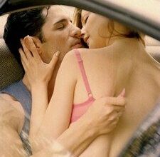 Hacer el amor en el coche