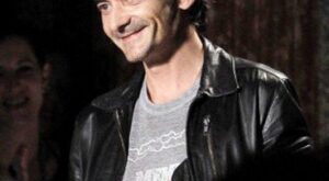 Balmain se queda sin Decarnin