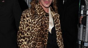 ¿Galliano nuevo diseñador de Zara?