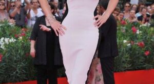 Kate Winslet, orgullosa de su cuerpo talla L