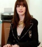 Anne Hathaway ofrece sus servicios a Obama