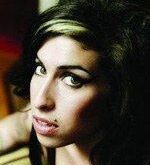 Amy Winehouse seguirá lejos de su marido