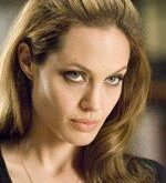 Angelina Jolie no puede con todos