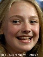 Dakota Fanning, encaprichada con Robert Pattinson