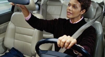 Las mujeres aparcan mejor que los hombres