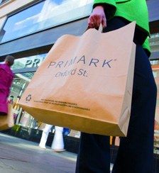 Primark supera los 100.000 fans en Facebook