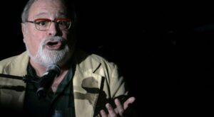 Fernando Savater gana el Premio Primavera