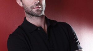 El cantante de «Maroon 5» saca su propia fragancia