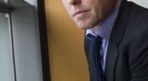 La experiencia de ser padre para Hugh Grant