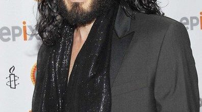 Russell Brand se deshace del tatuaje que se hizo junto a Katy Perry