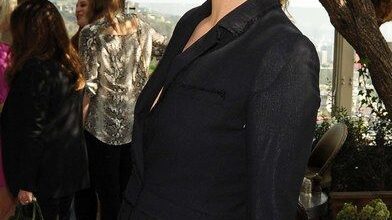 Charlize Theron ya está junto a su hijo