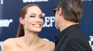 Brad Pitt, atacado por un periodista ucraniano en el estreno de «Maléfica»