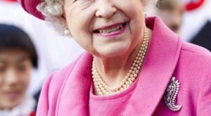 La Reina Isabel, bisabuela por segunda vez