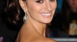 Penélope Cruz y Bosé graban un dueto para Papitwo