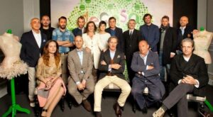 El canal de televisión Decasa estrena ‘Moda con firma’