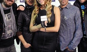 La Oreja de Van Gogh saluda a las usarias de enfemenino