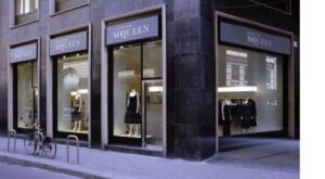 Alexander McQueen abre tienda para hombres en Londres